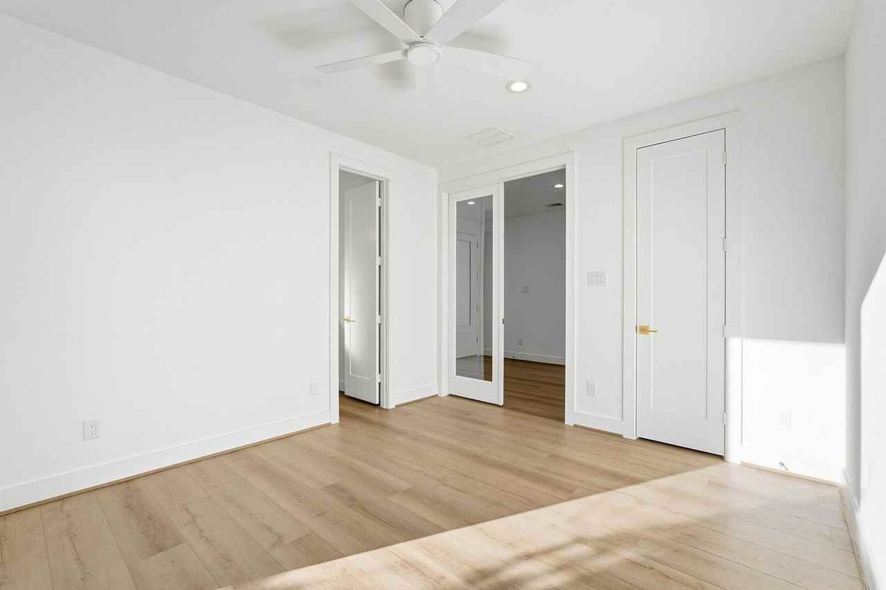 3828 Wilmer St - Photo 5 of 23