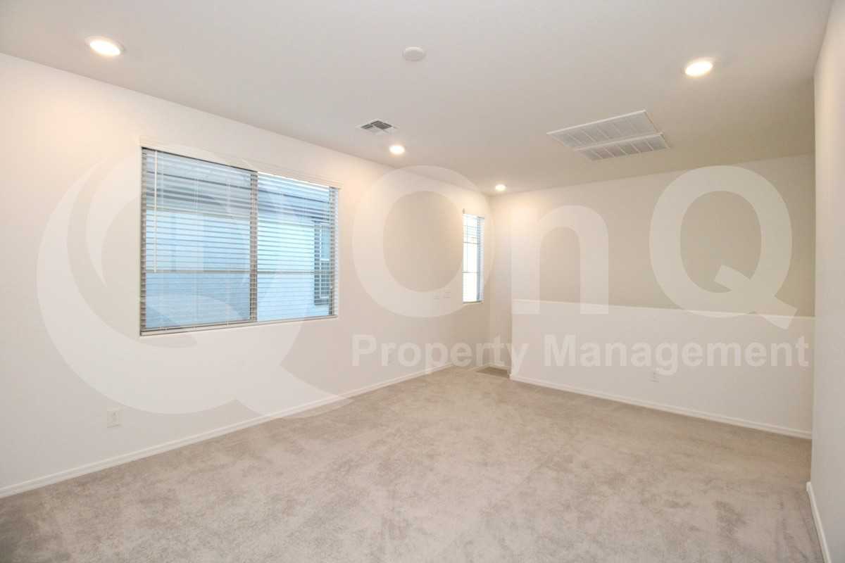 10059 E Texas Ave - Photo 7 of 35