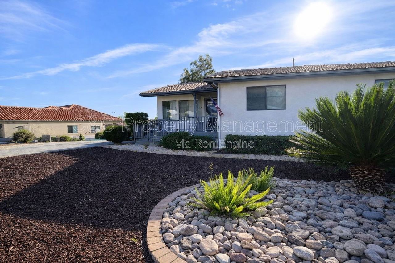 24037 Gymkhana Rd - Photo 2 of 27