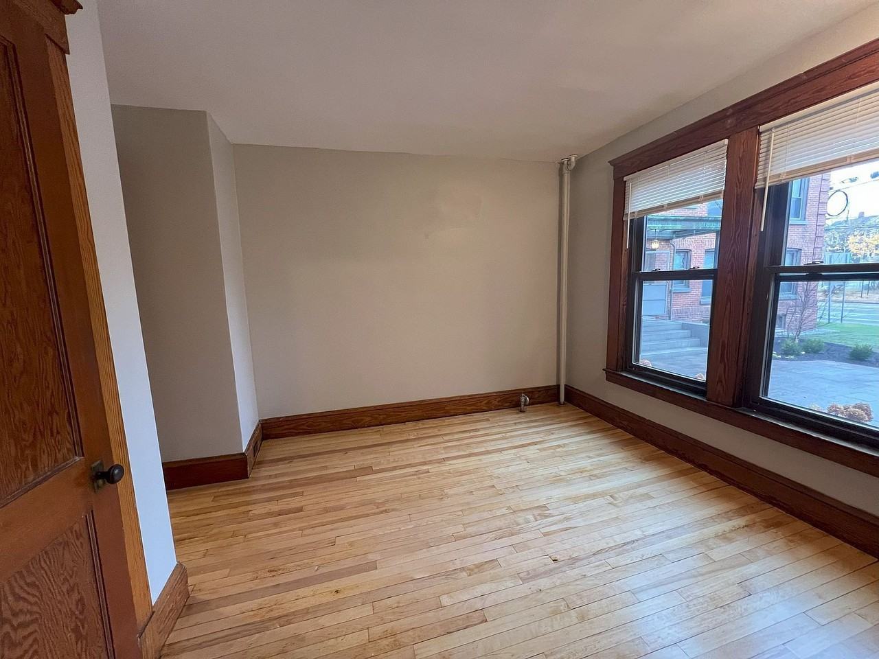 250 N Main St #17 - Photo 4 of 8