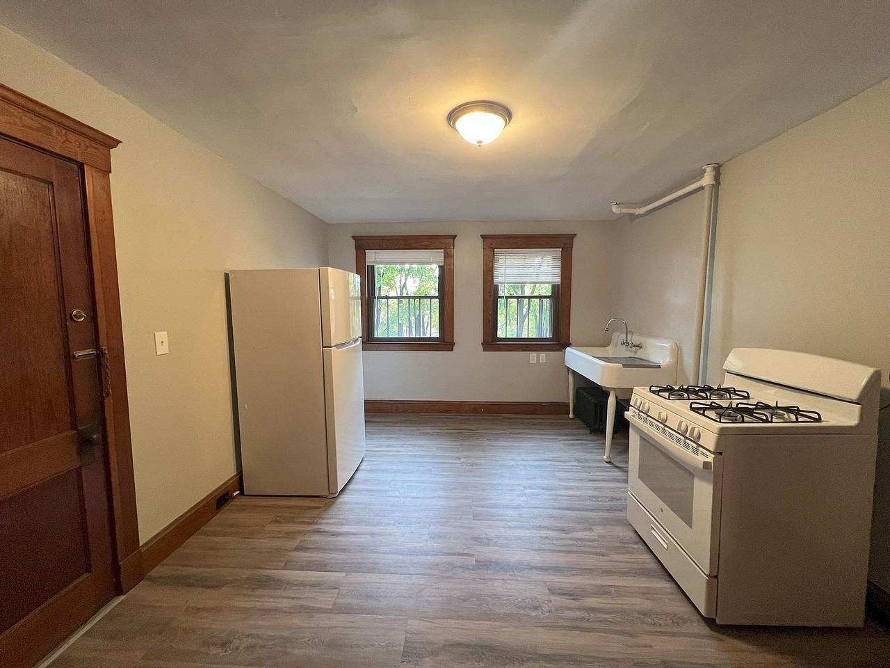 250 N Main St #17 - Photo 6 of 8