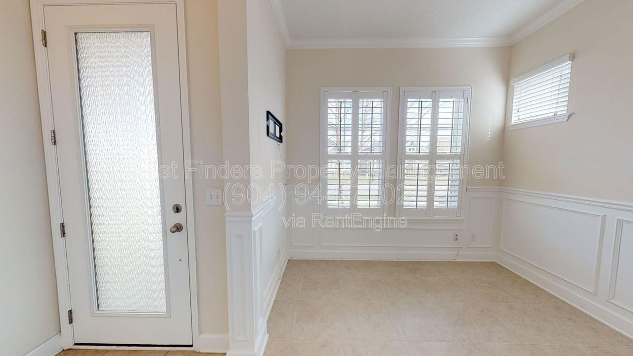 203 Southern Oak Dr - Photo 3 of 31