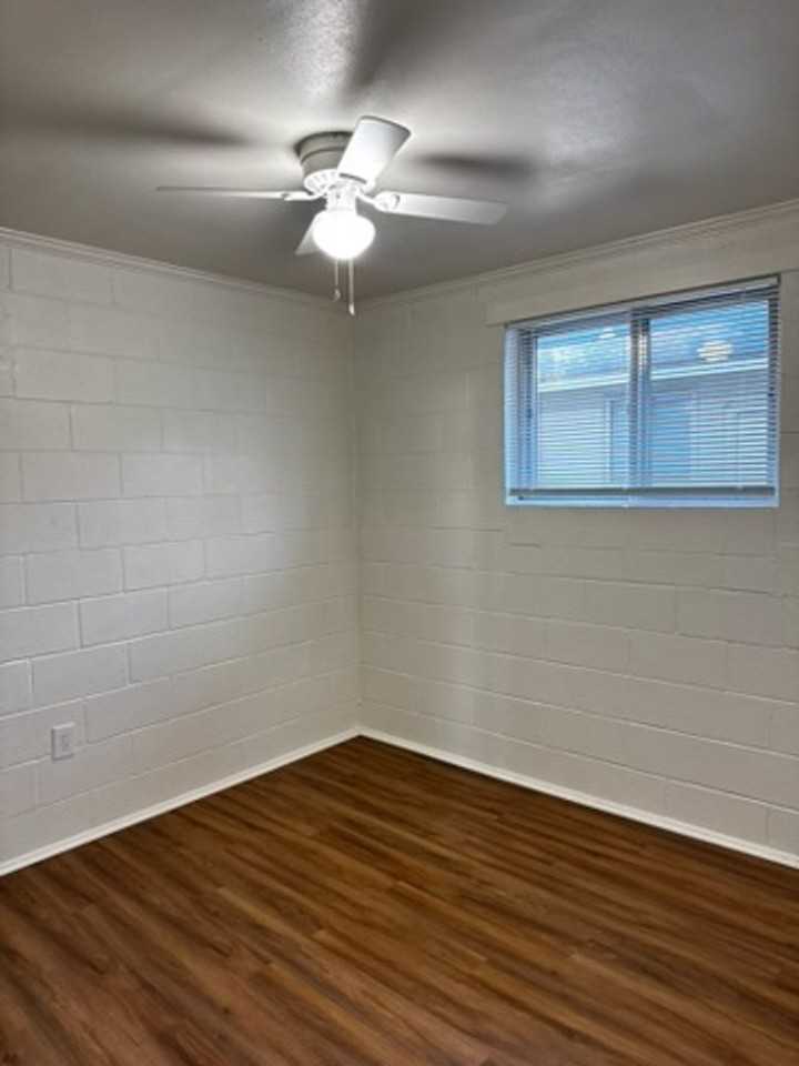 817 15 1/2 St #B - Photo 6 of 6