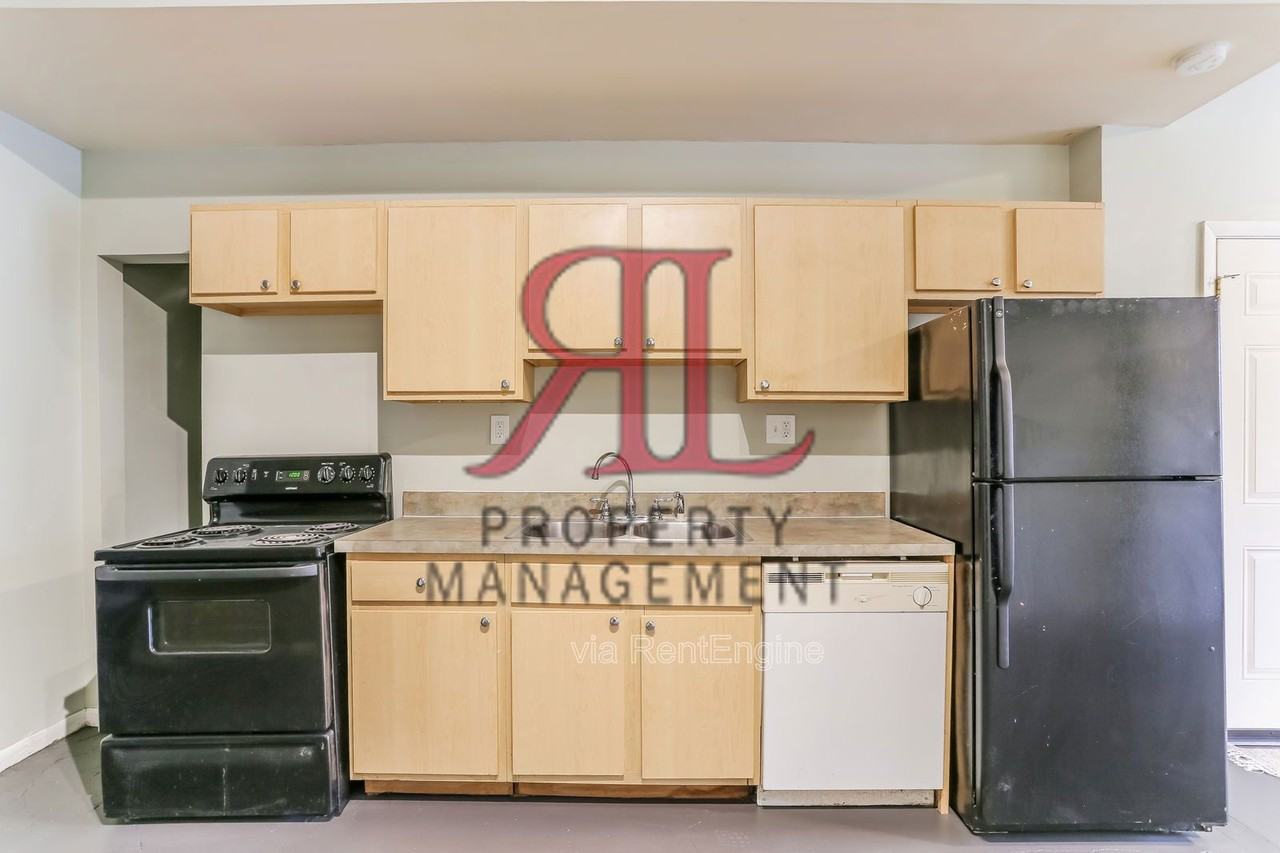 821 Oak St - Photo 7 of 16