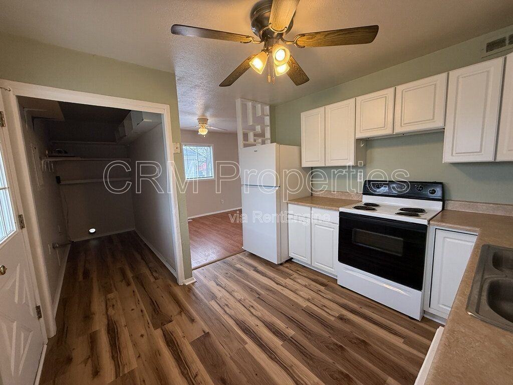 5209 Mohawk Dr - Photo 5 of 19