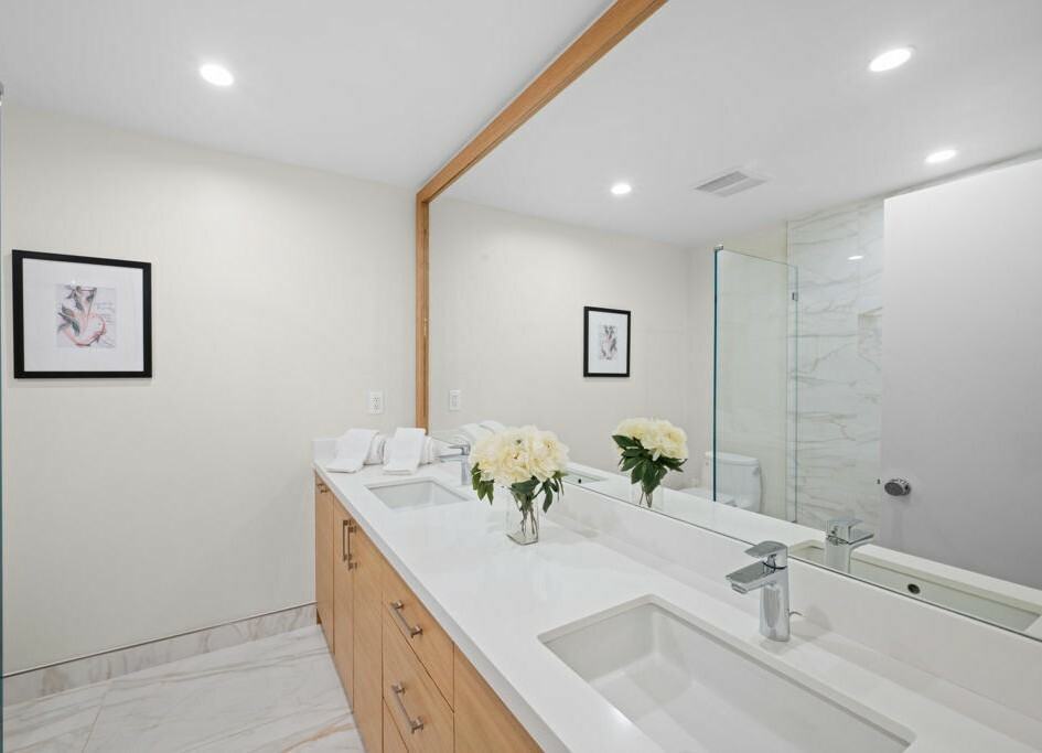 266 S Madison Ave - Photo 4 of 14