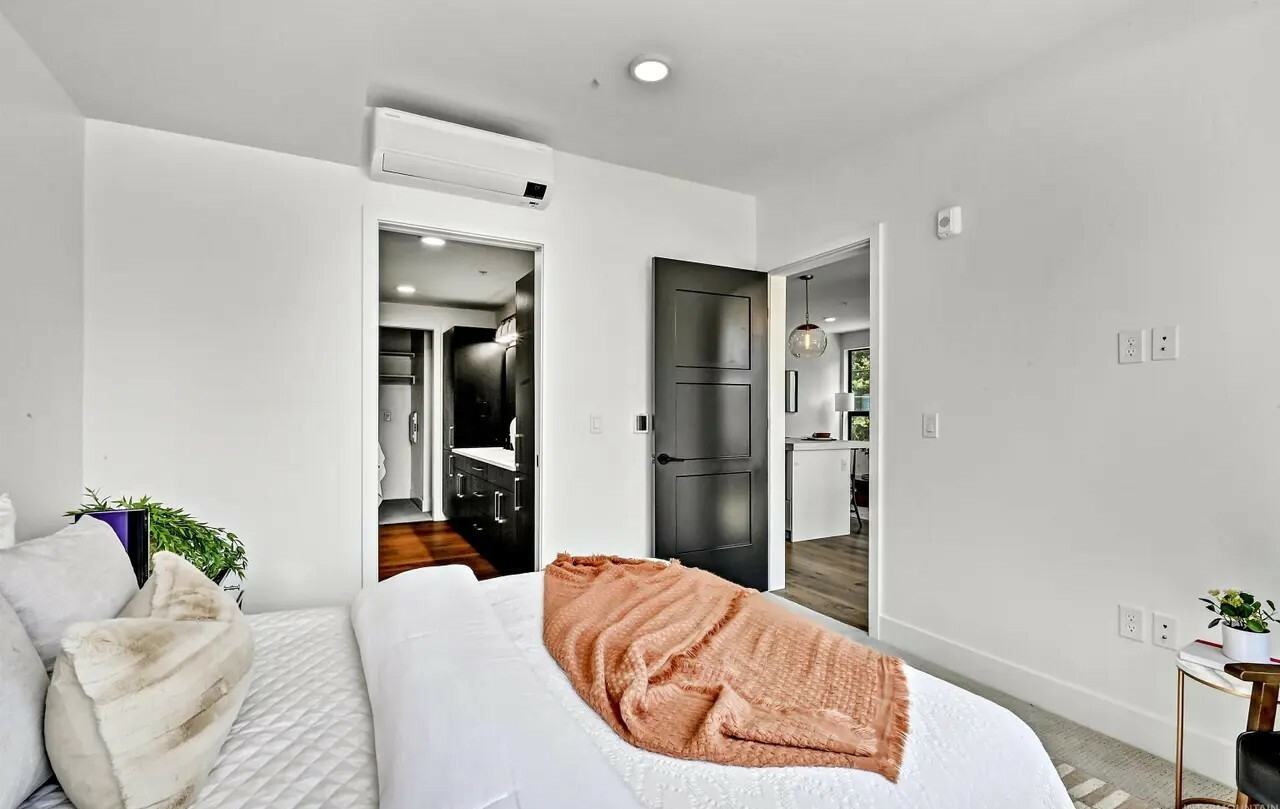 1620 W Bannock St - Photo 5 of 9