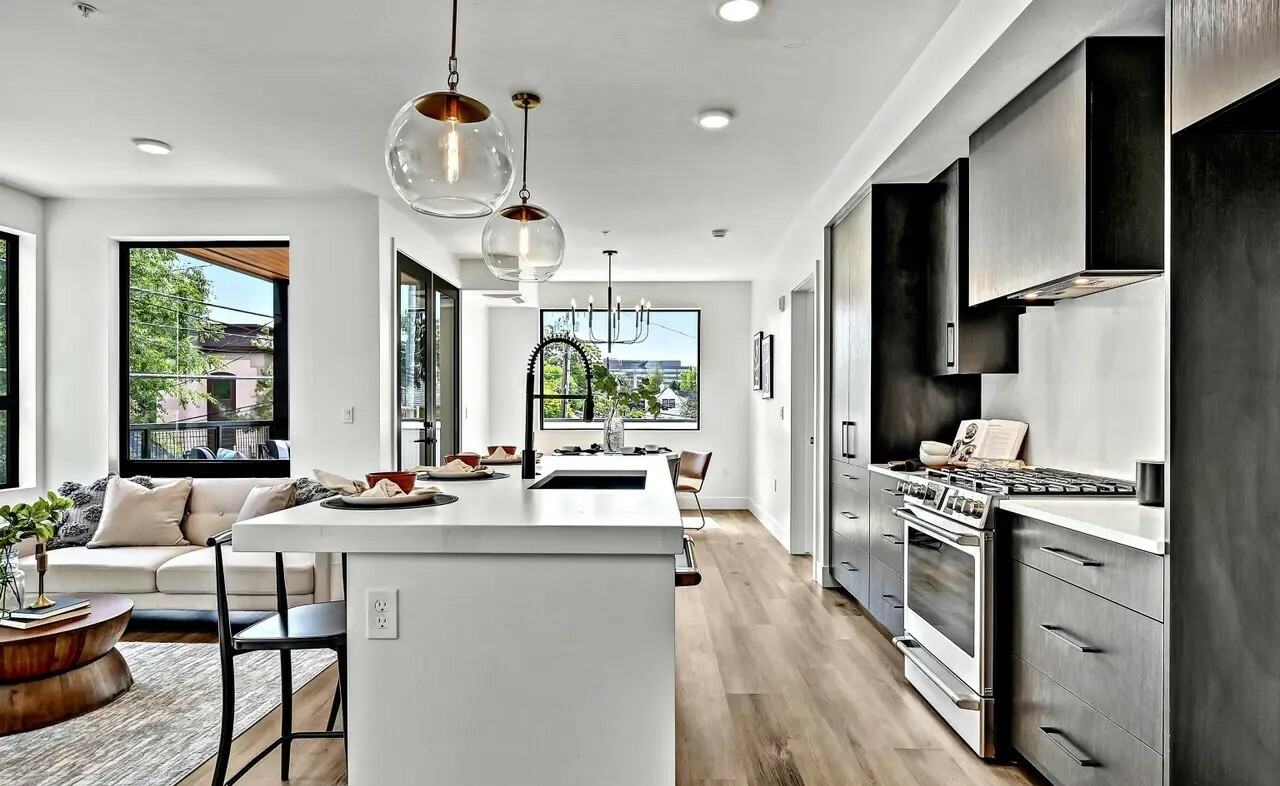 1620 W Bannock St - Photo 7 of 9