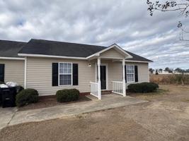 featured image of 4676 Weyerhaeuser Rd #B