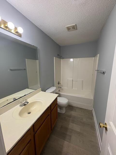 4676 Weyerhaeuser Rd #B - Photo 5 of 7