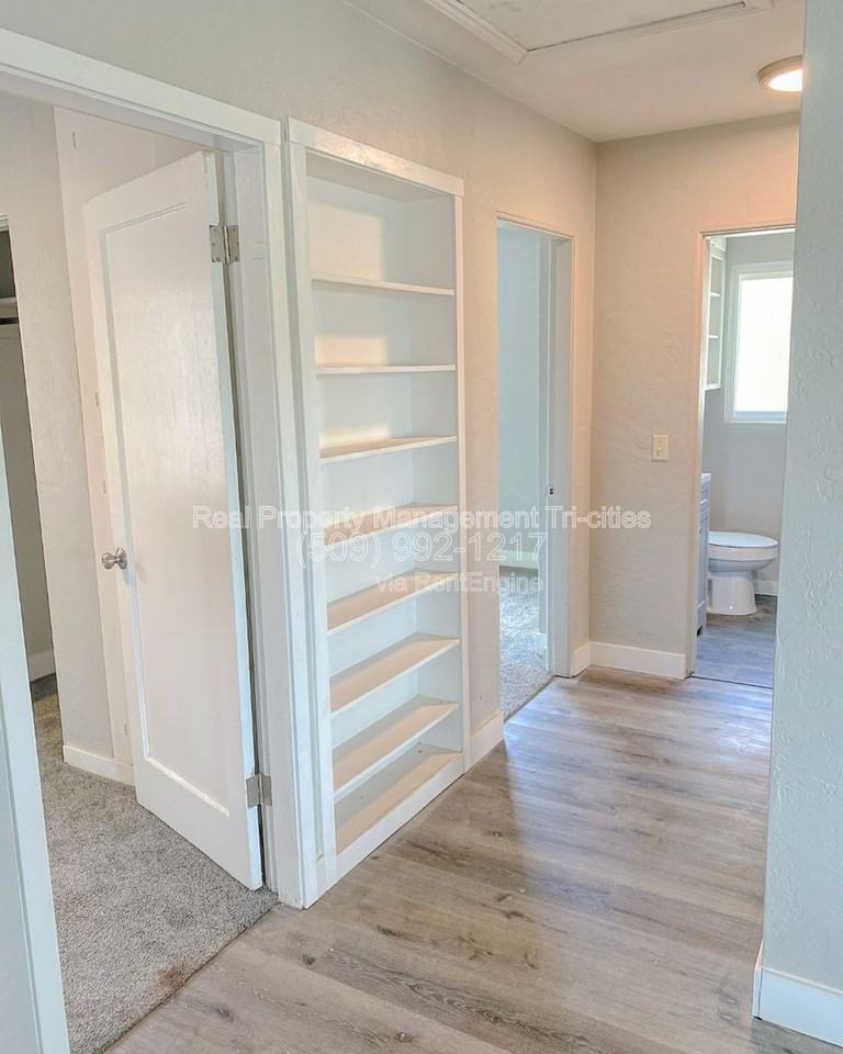 1303 W Shoshone St - Photo 4 of 10