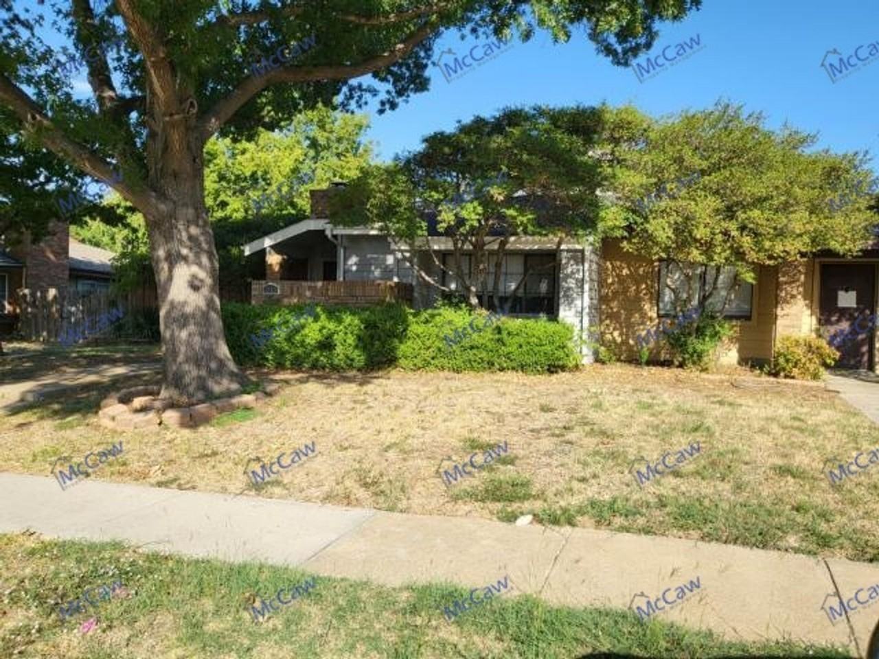 2409 Sendero Trl - Photo 2 of 20