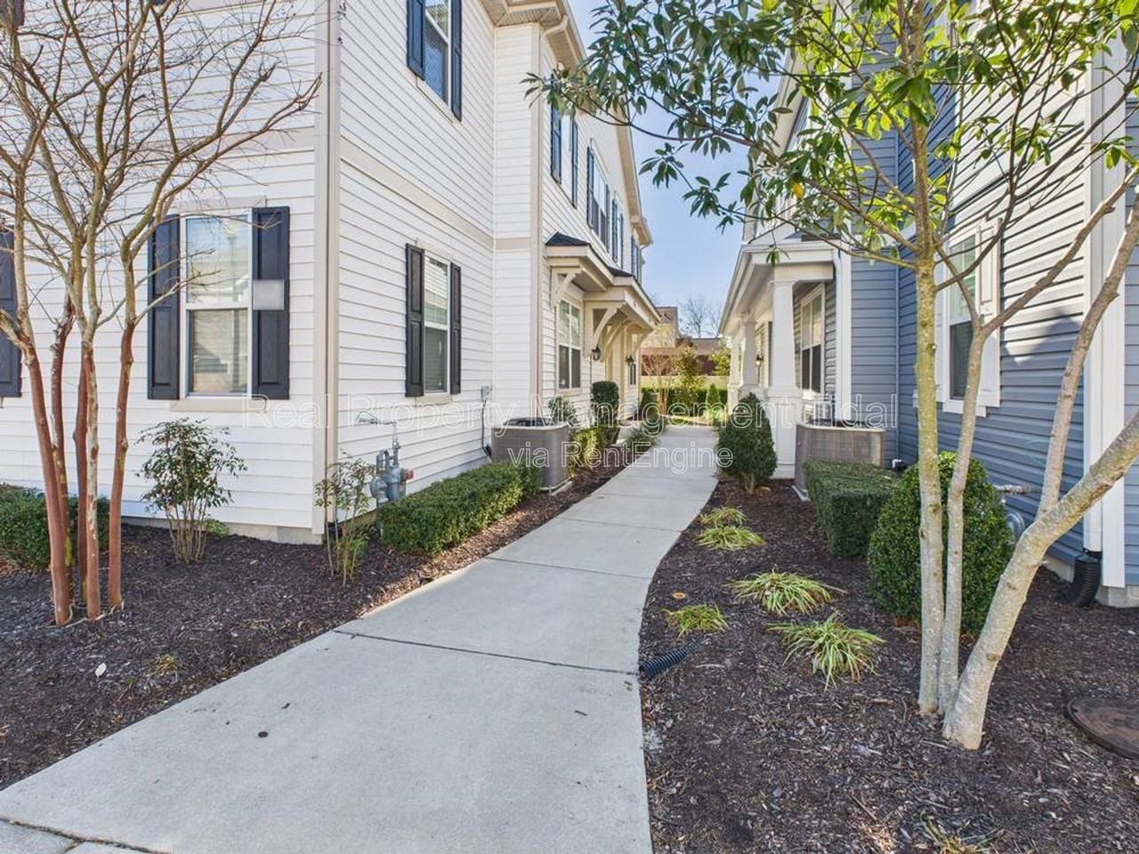 5062 Hawkins Mill Way - Photo 2 of 42