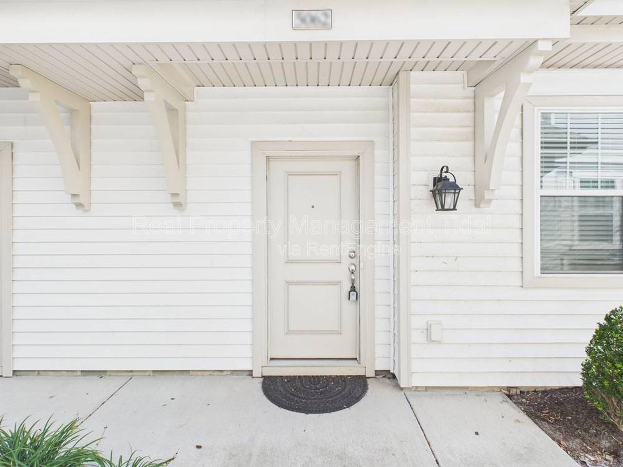 5062 Hawkins Mill Way - Photo 4 of 42