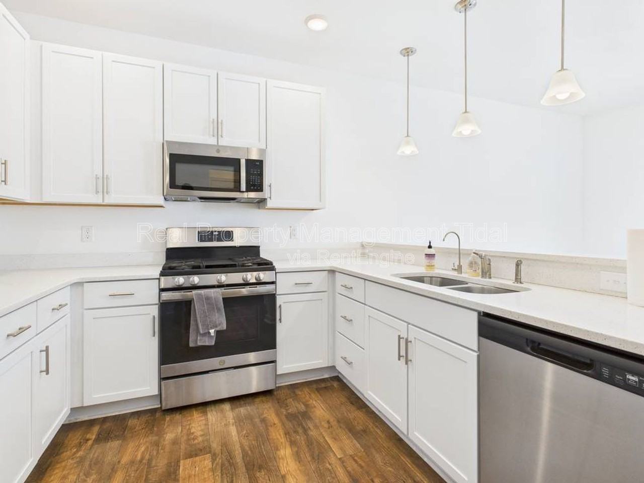 5062 Hawkins Mill Way - Photo 5 of 42