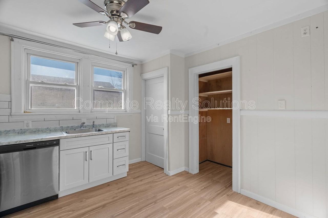 3007 Hilleman Ave - Photo 7 of 29