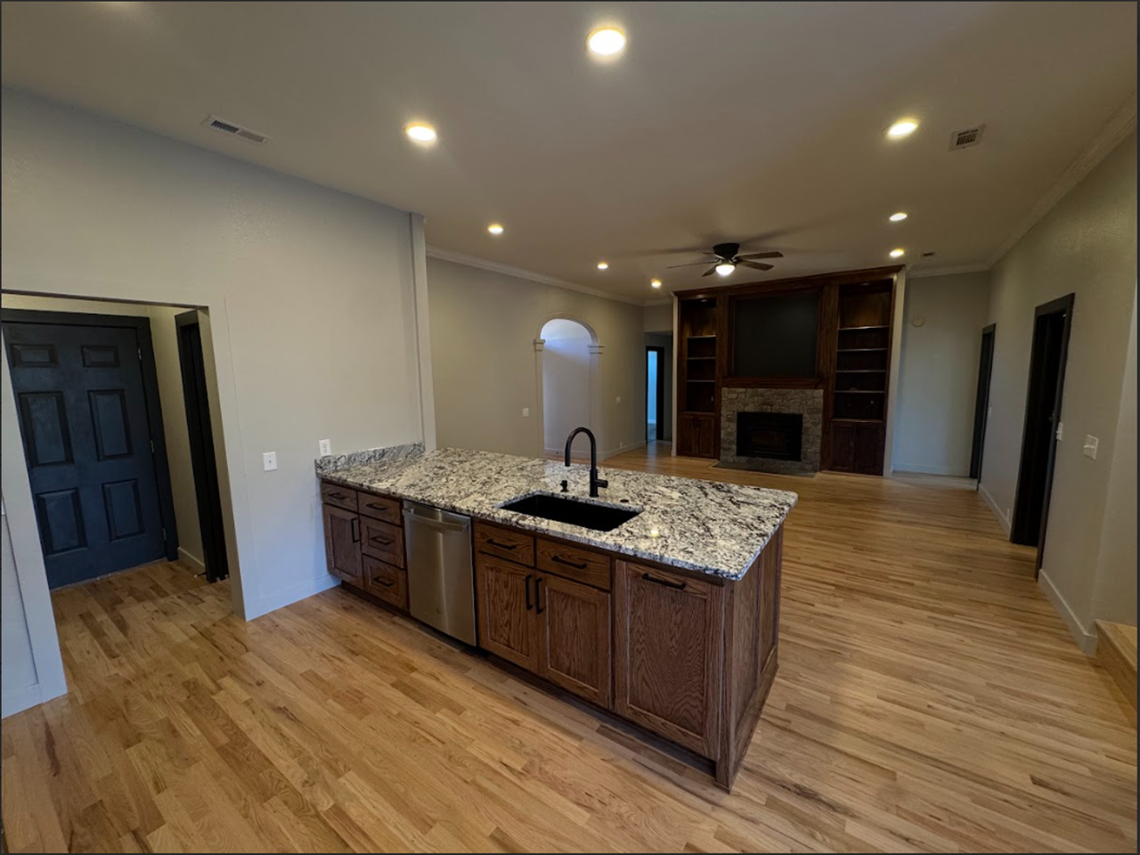 407 Old Forge Dr - Photo 7 of 29