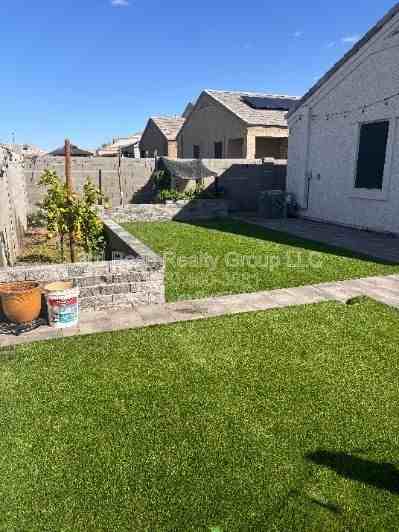 3972 N 310th Dr - Photo 3 of 6