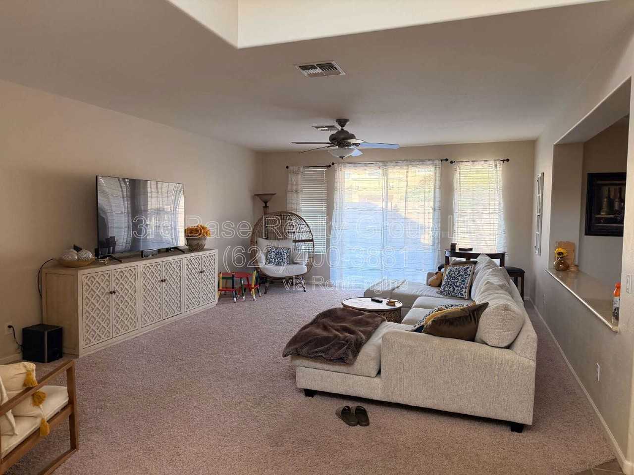 13844 W Banff Ln - Photo 2 of 12