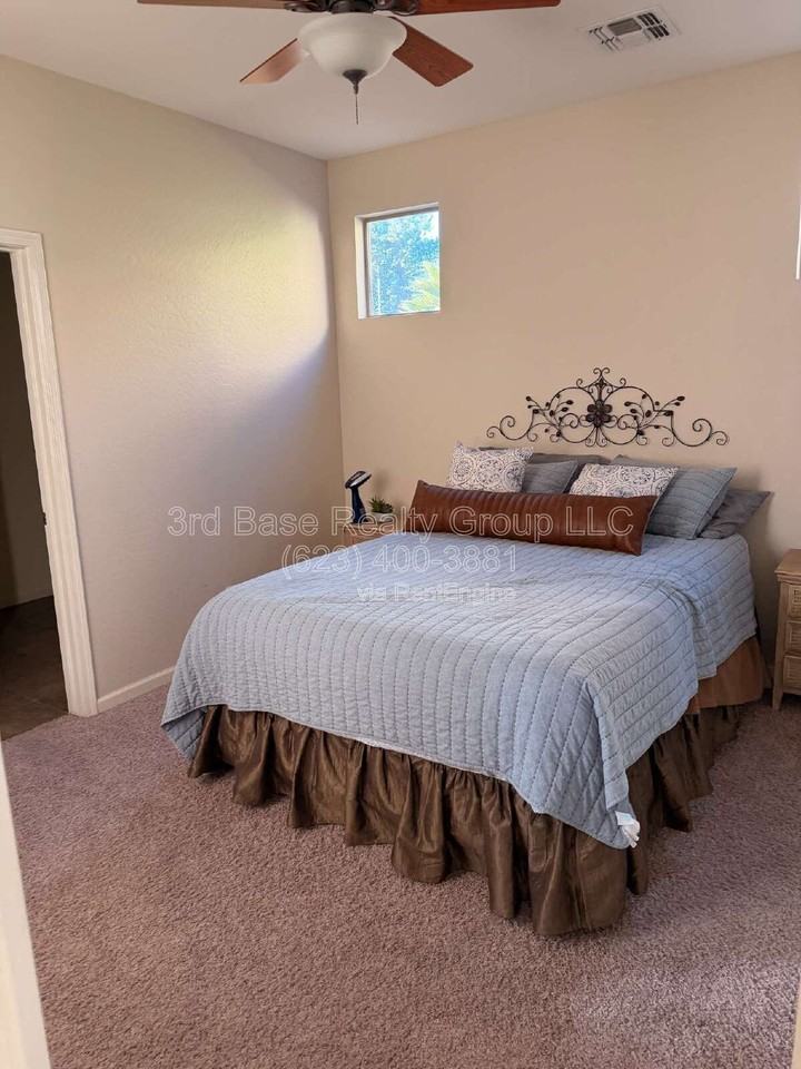 13844 W Banff Ln - Photo 3 of 12