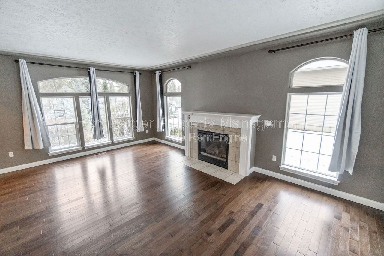 6415 S Woodland Ct - Photo 7 of 45