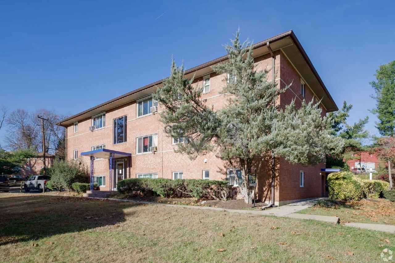 14400 Gemstone Dr #100 - Photo 3 of 11