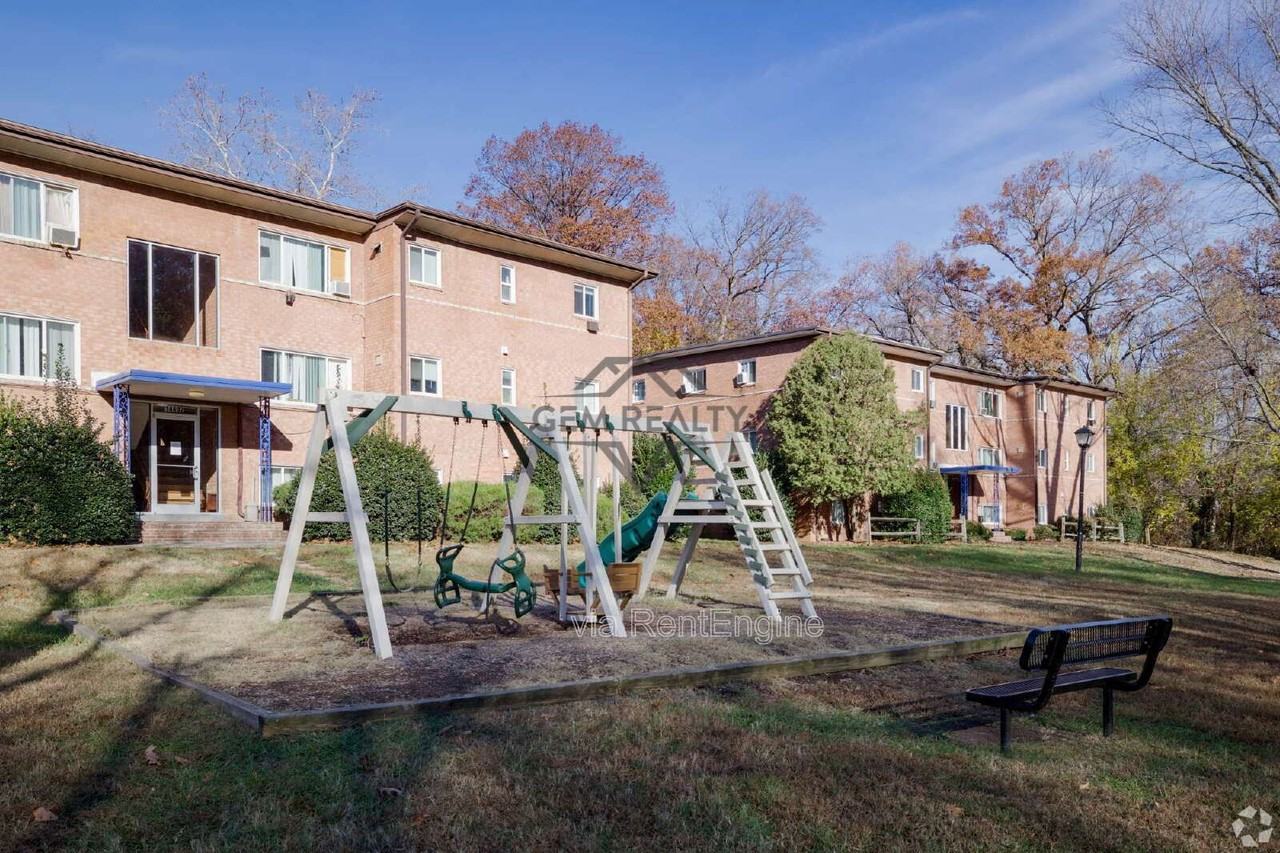 14400 Gemstone Dr #100 - Photo 5 of 11