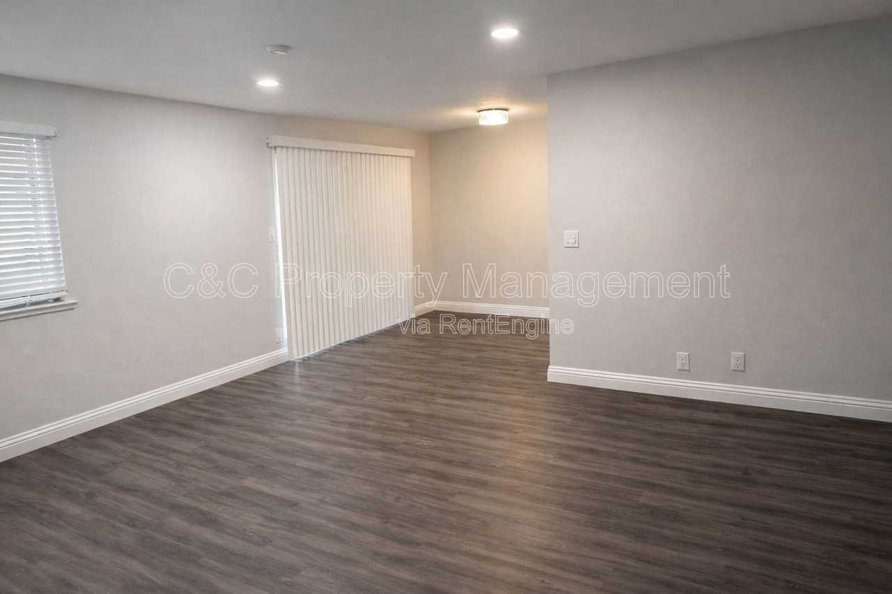 247 N Capitol Ave #268 - Photo 7 of 27