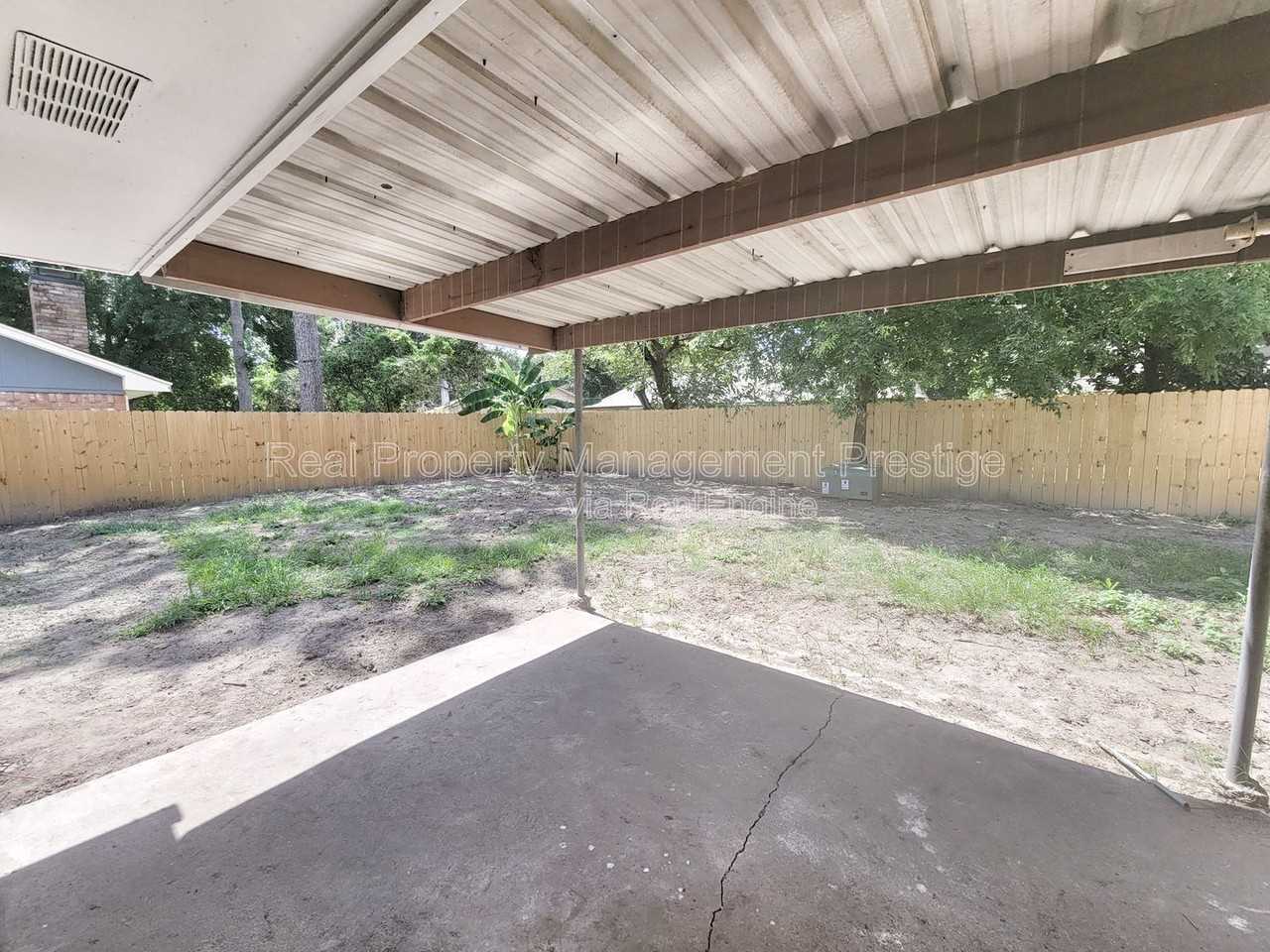 3407 Saratoga Dr - Photo 5 of 15