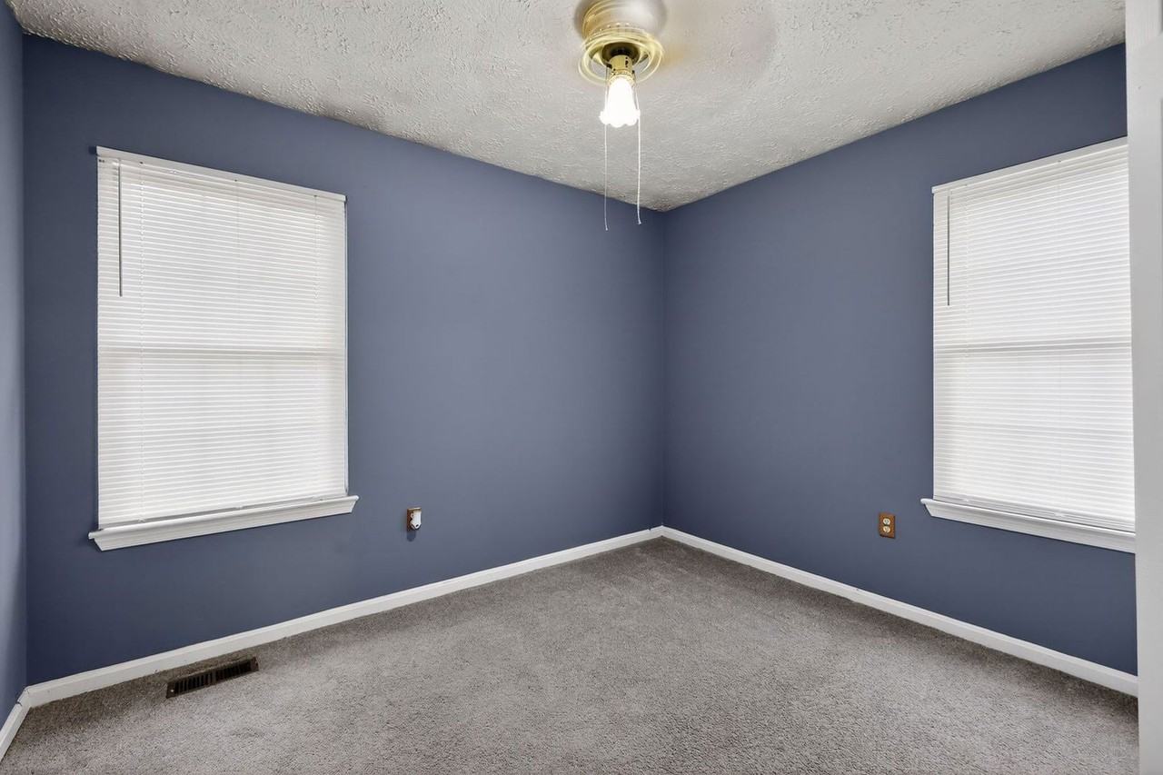 2710 Red Oak Ln - Photo 6 of 15