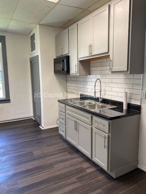 207 S 16th St - Photo 6 of 15