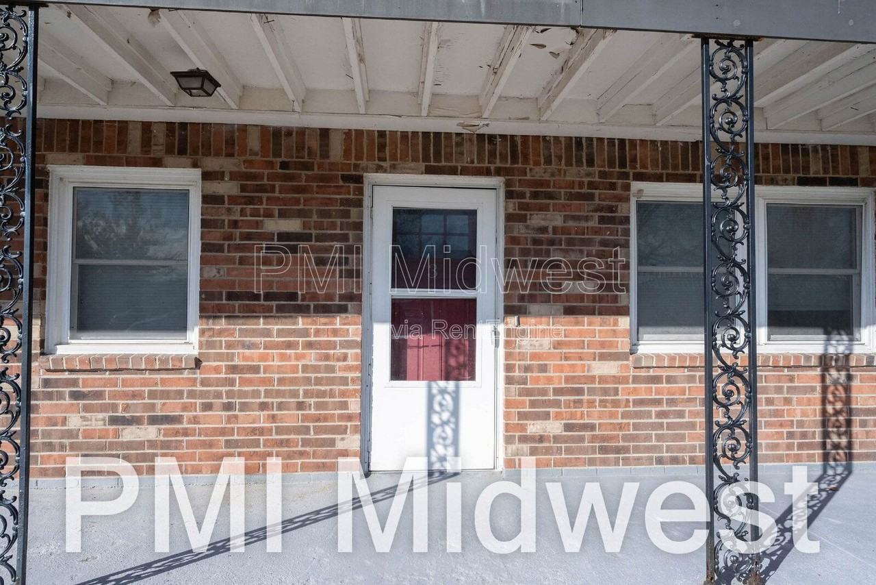 140 Maple Park Dr #3 - Photo 2 of 26