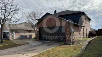 featured image of 1468 Waterford Dr