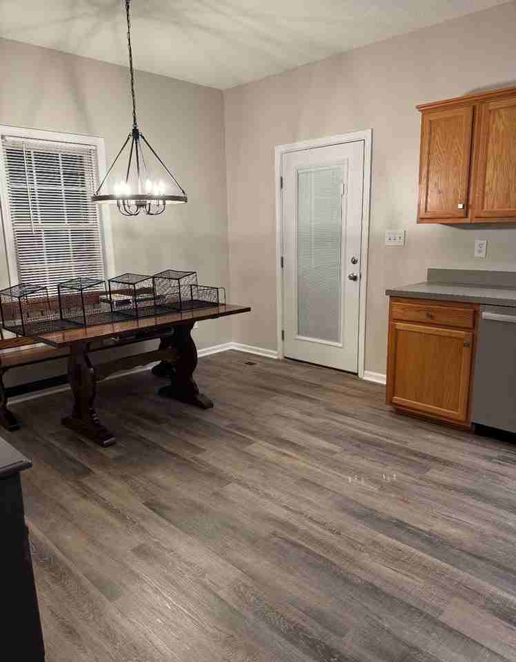 5961 Hines Cir - Photo 3 of 13