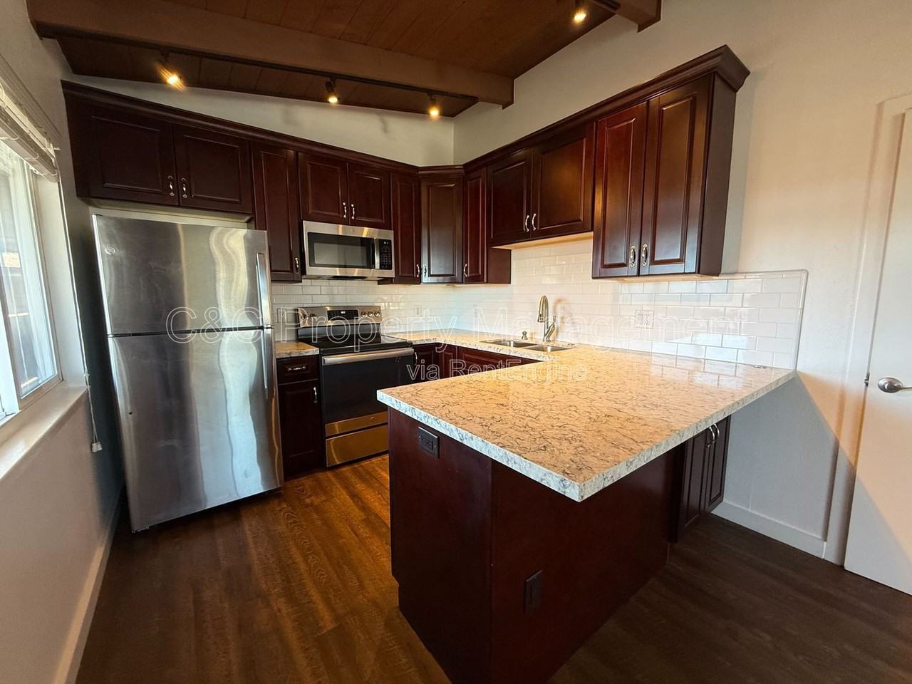 525 Madison St #E - Photo 2 of 10