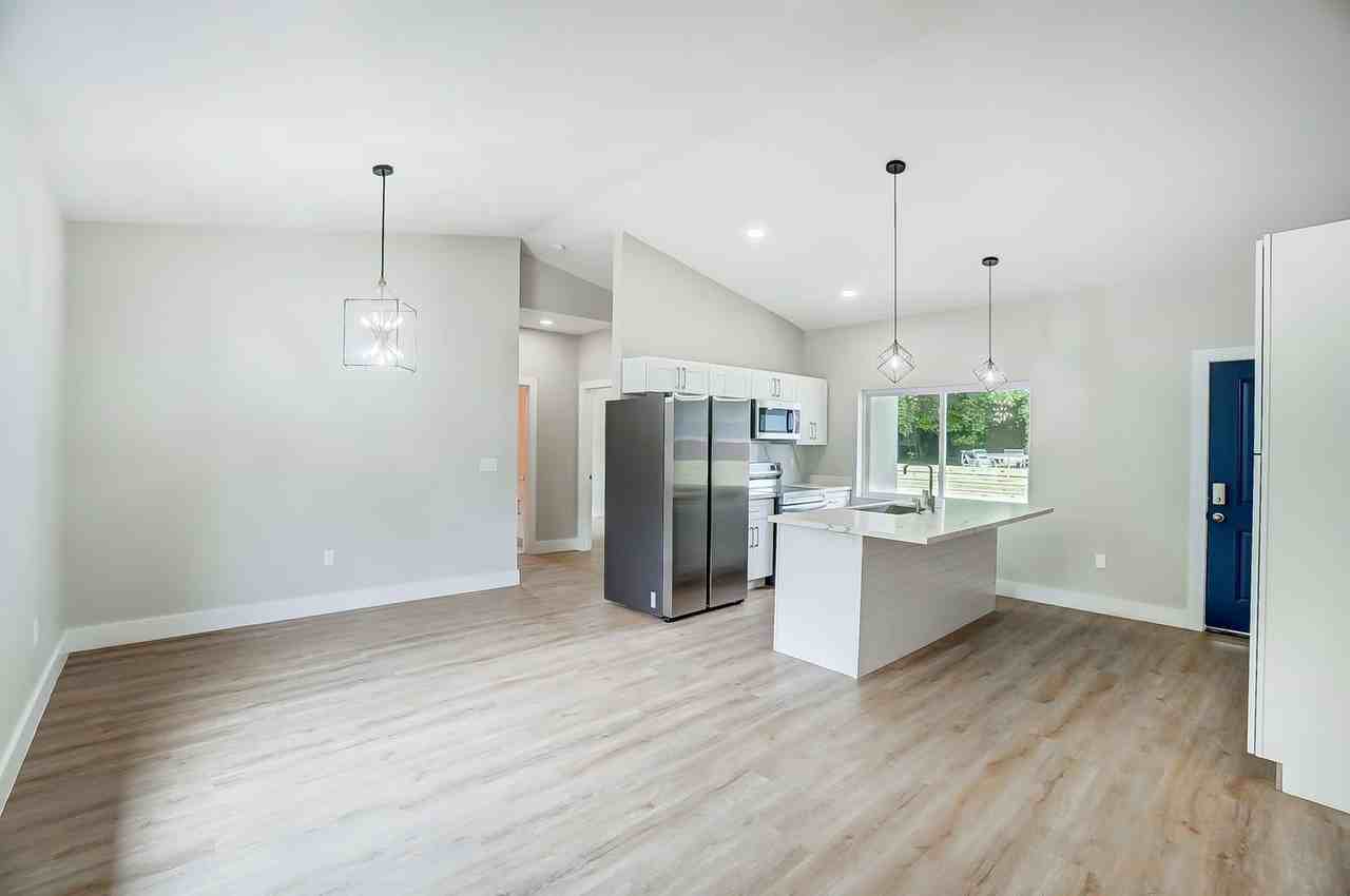 3719 Kirkup Ave - Photo 7 of 50