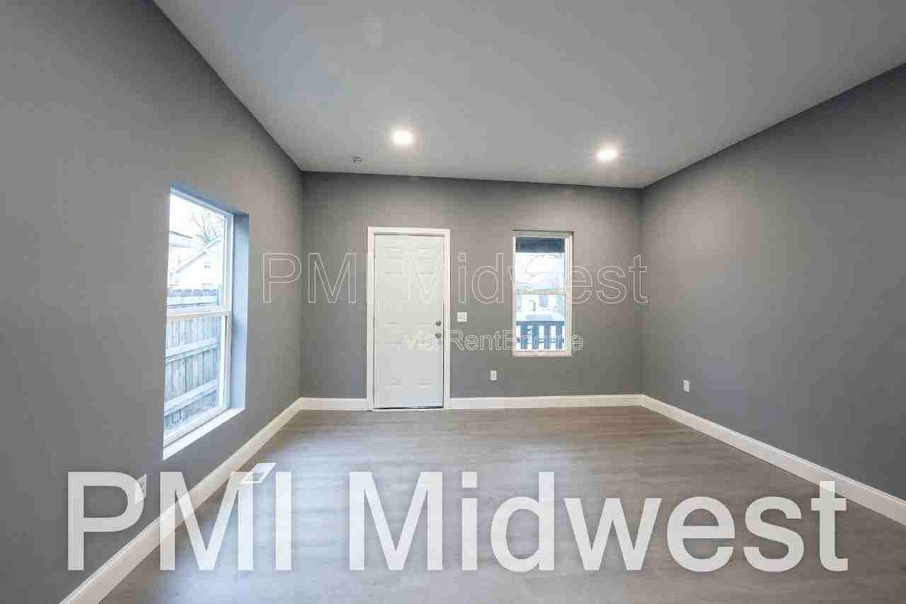 119 N Colorado Ave - Photo 4 of 25