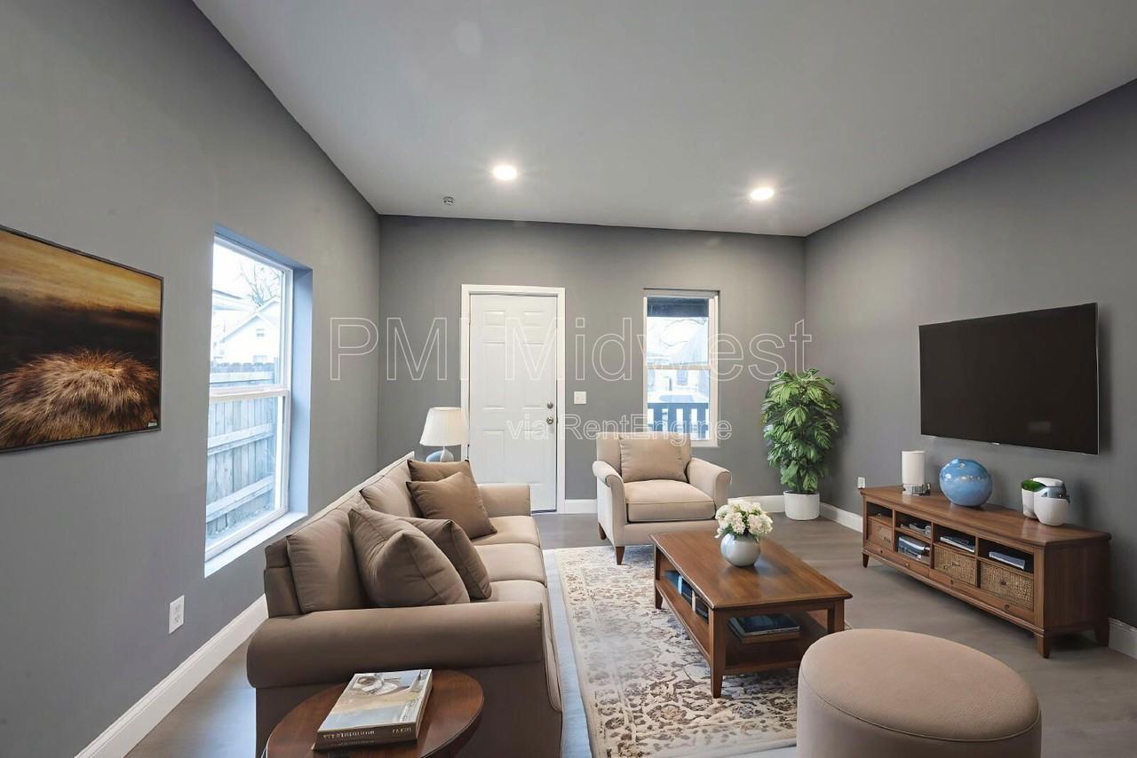 119 N Colorado Ave - Photo 5 of 25