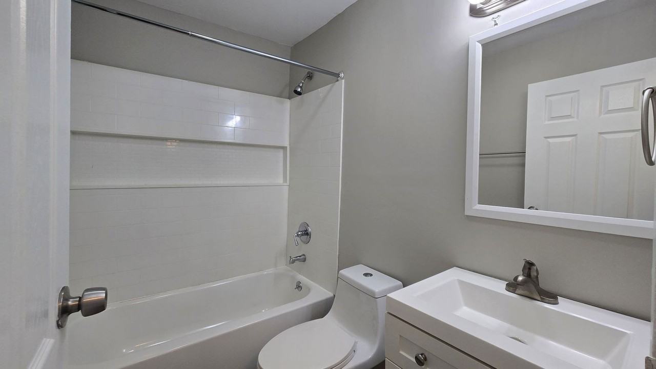 1599 Glen Parker Ave #10 - Photo 6 of 11