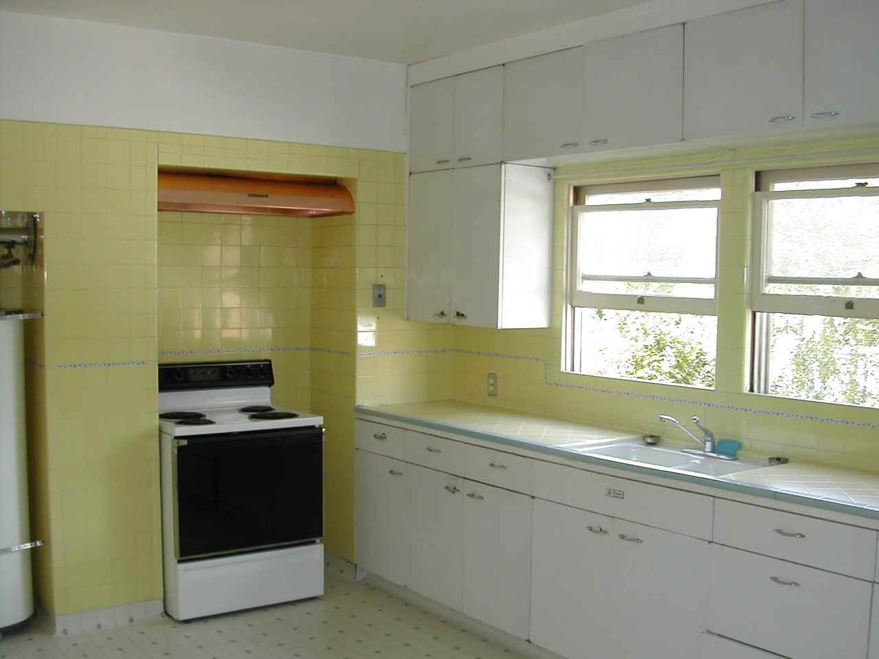 1251 33rd St #1 - Photo 7 of 10