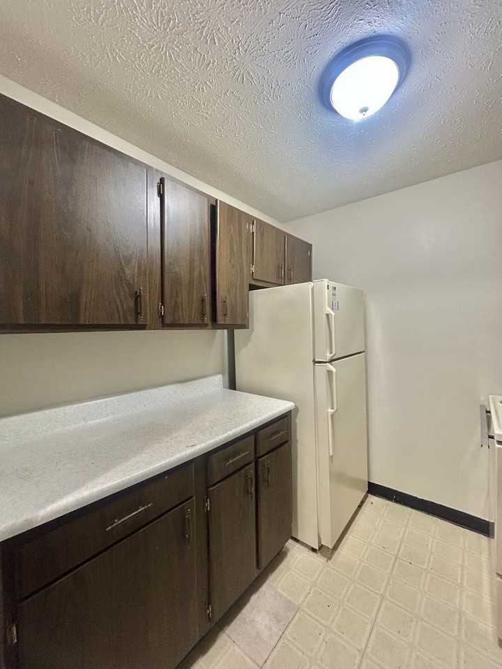 1572 Glen Parker Ave #2 - Photo 6 of 12