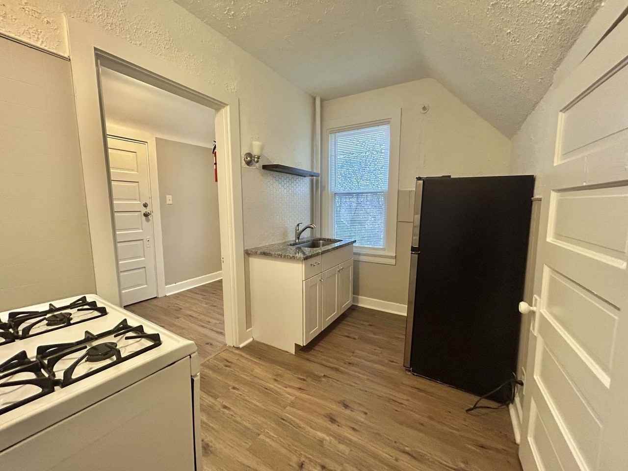 2308 Highland Ave #3 - Photo 6 of 13