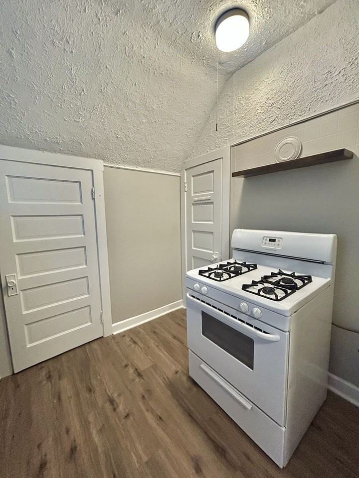 2308 Highland Ave #3 - Photo 7 of 13