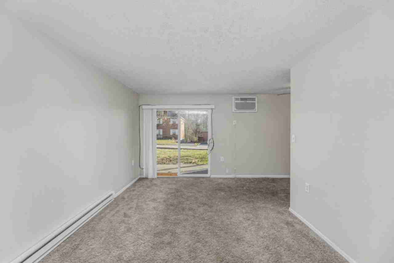 6217 Roxbury St #25 - Photo 6 of 32