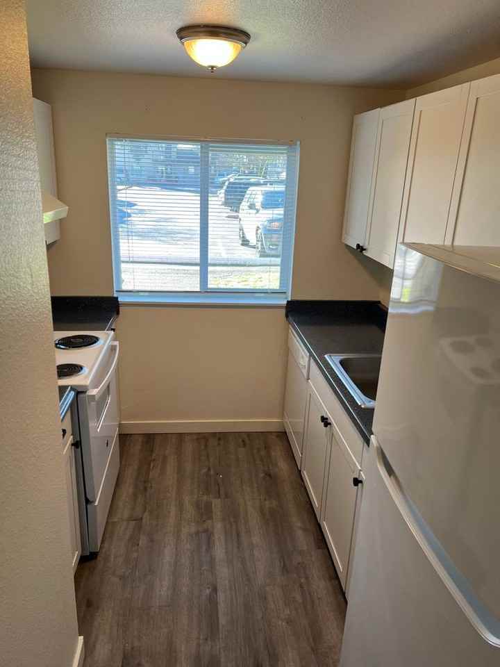 Park Hillsboro - Photo 2 of 17