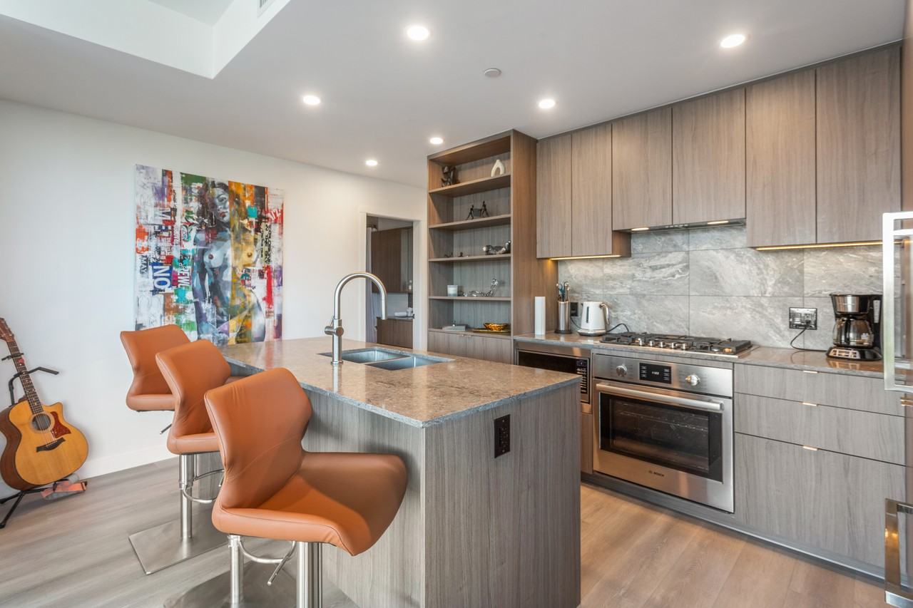 Como Lake Ave & Claremont St #2605 - Photo 2 of 25