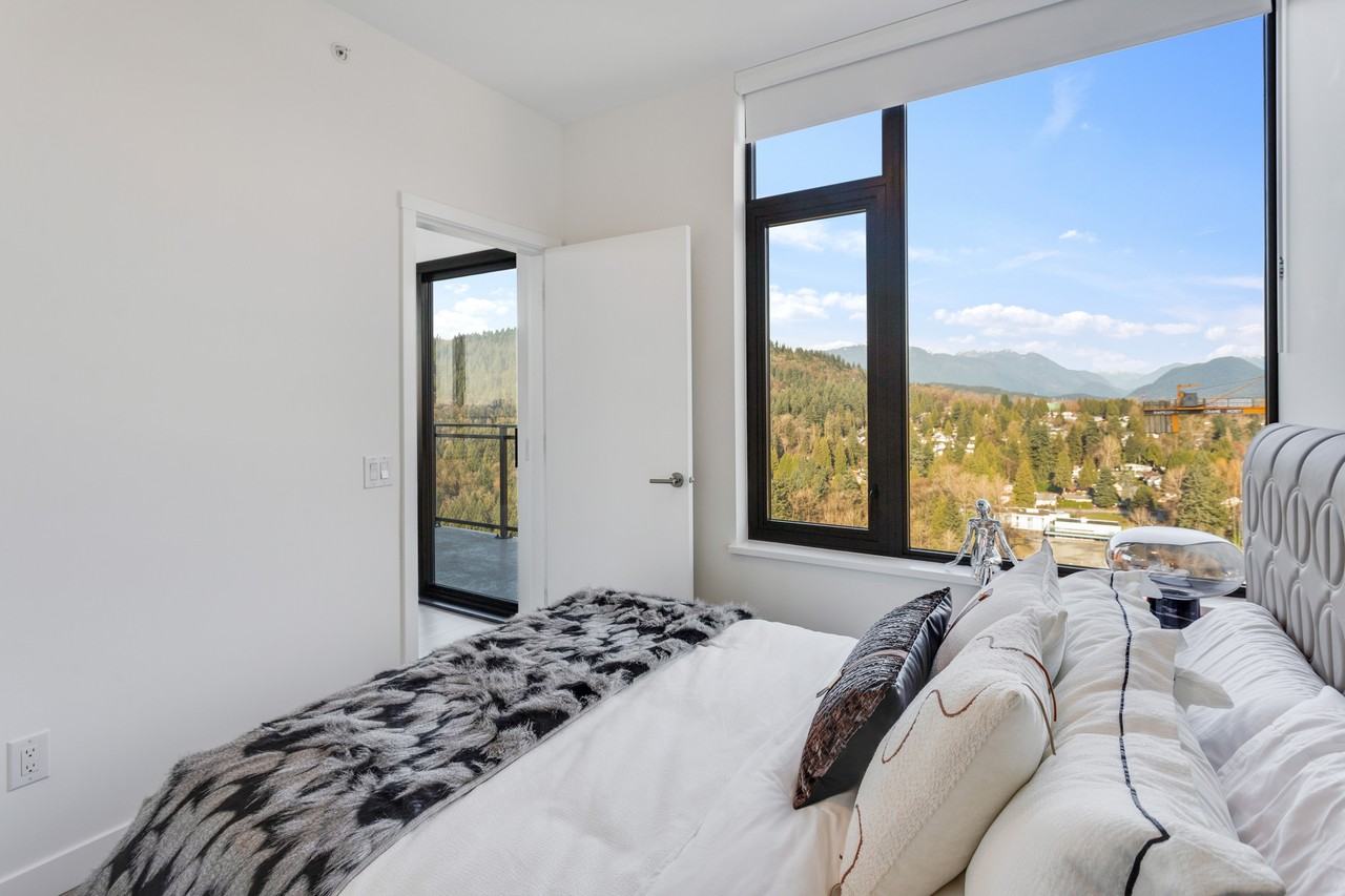 Como Lake Ave & Claremont St #2605 - Photo 7 of 25