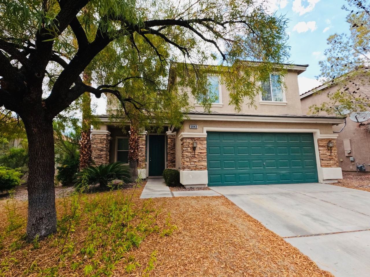 5843 Noble Stand St - Photo 2 of 50