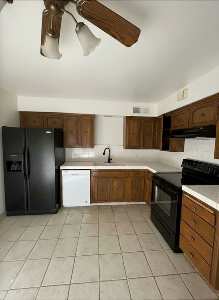 6052 N College Ave - Photo 6 of 18