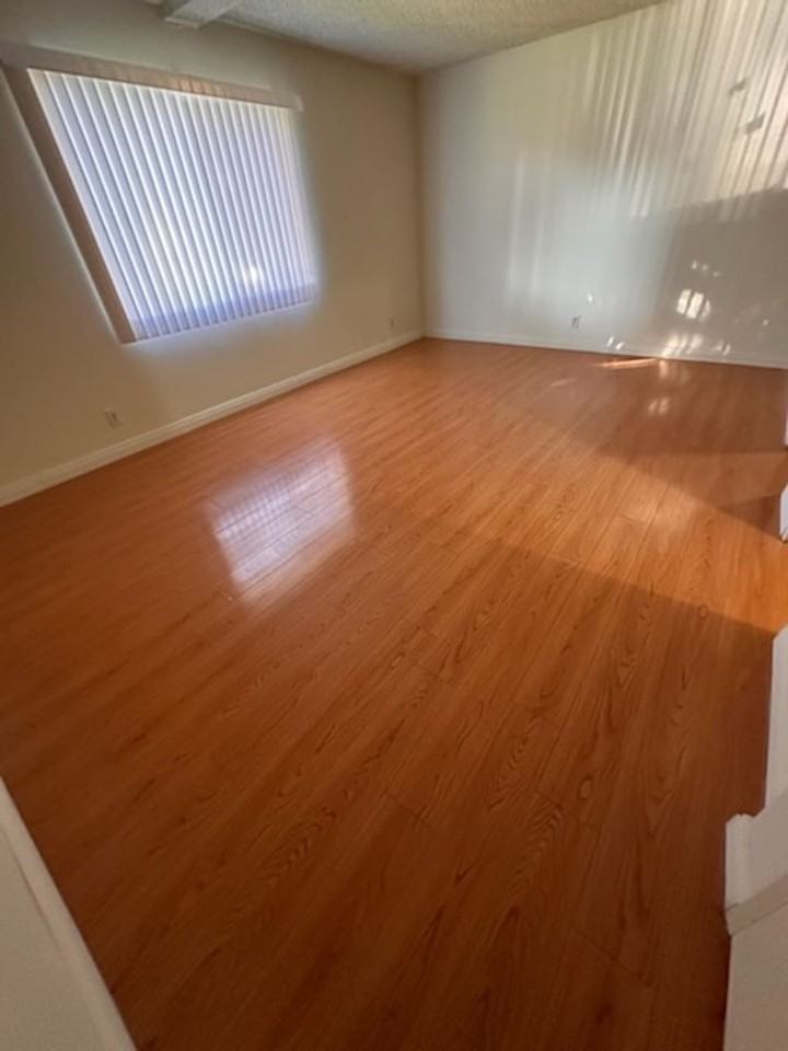 724 Chapel - Photo 4 of 21